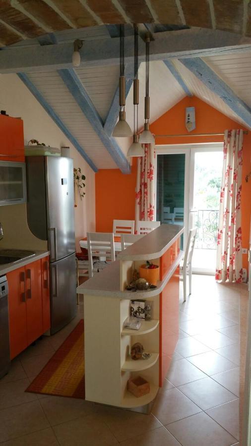 Apartament Tri Palme Prvic Sepurine Zewnętrze zdjęcie
