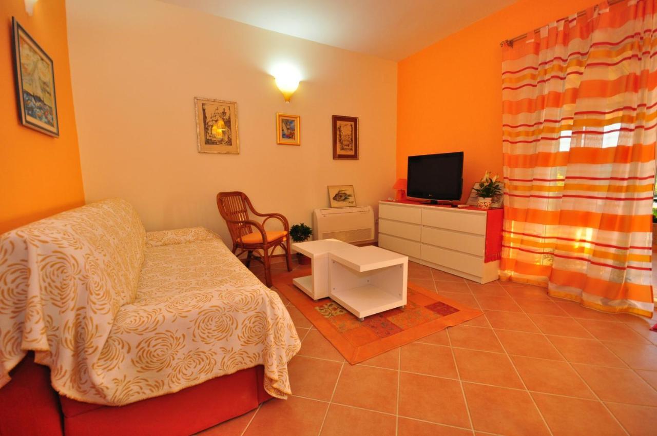 Apartament Tri Palme Prvic Sepurine Zewnętrze zdjęcie